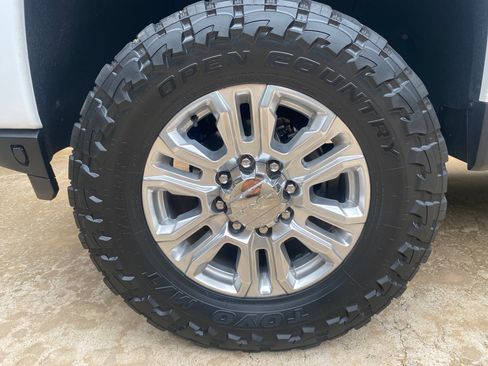 Used 2020 GMC Sierra 2500 Denali w/ Denali Ultimate Package AWD/4WD image 12