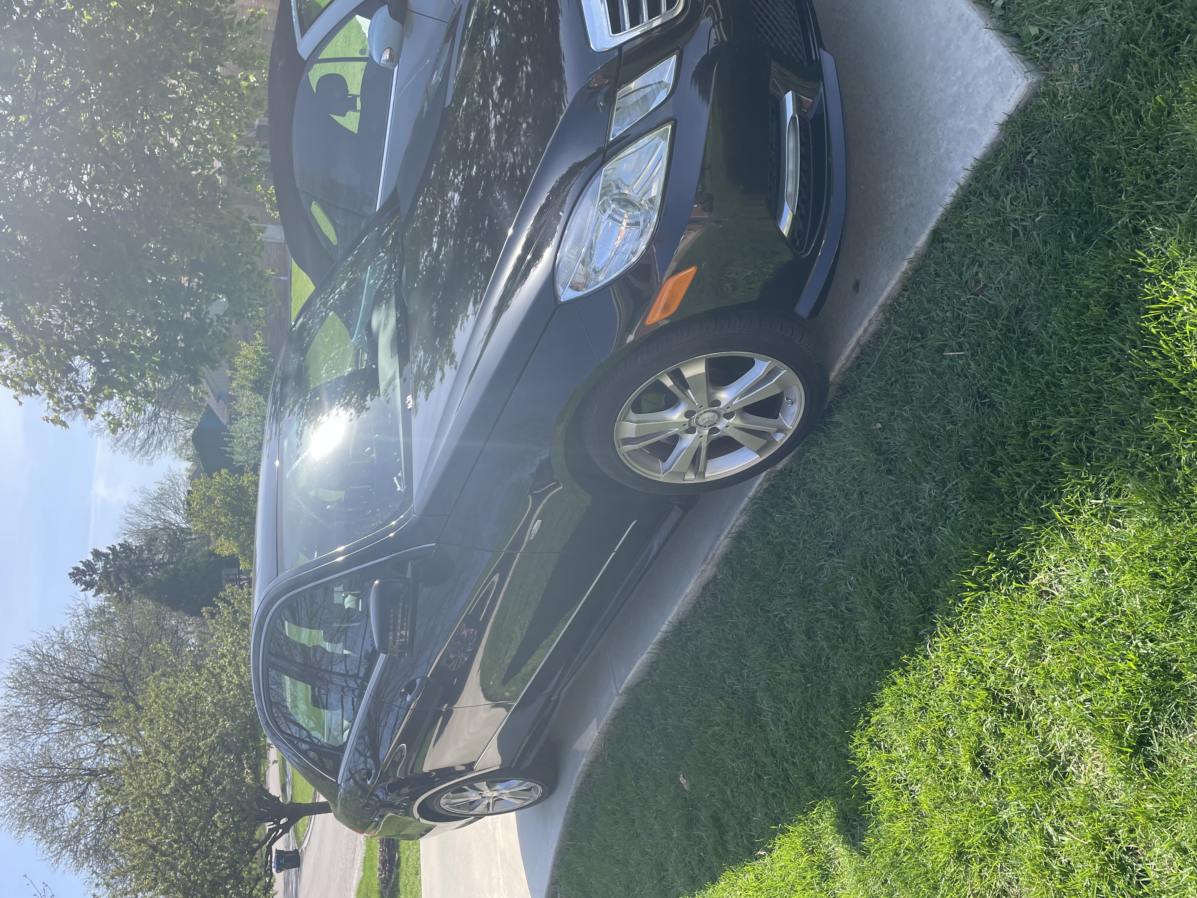 Used 2012 Mercedes-Benz E 350 4MATIC Sedan image 2
