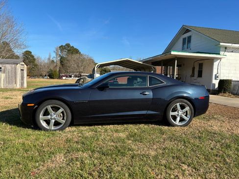 Used 2013 Chevrolet Camaro LT w/ Rear Vision Package image 2