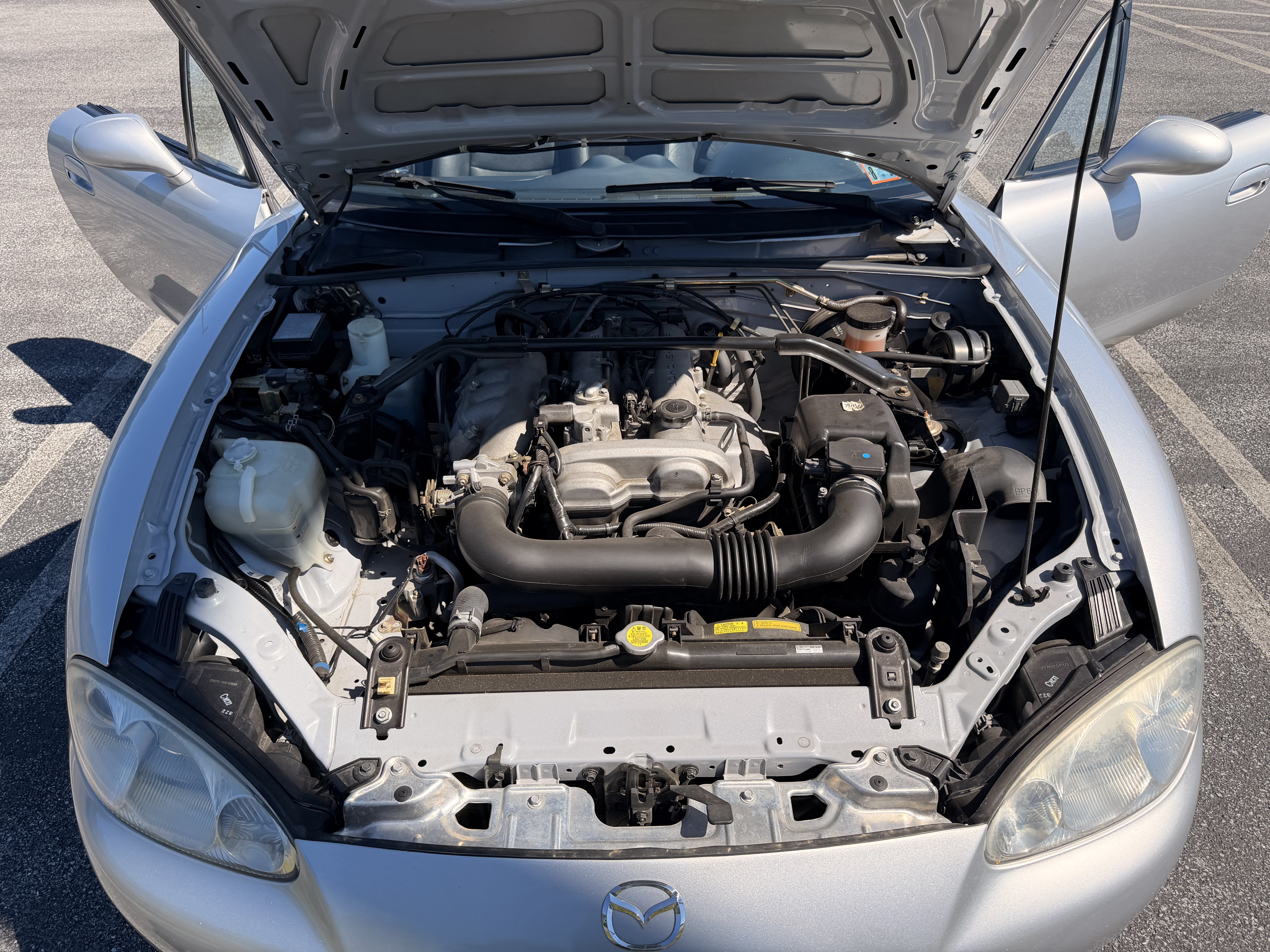 Used 2003 MAZDA MX-5 Miata LS RWD image 17
