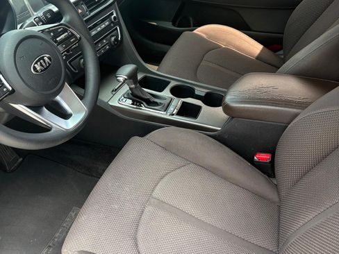 Used 2019 Kia Optima LX image 18
