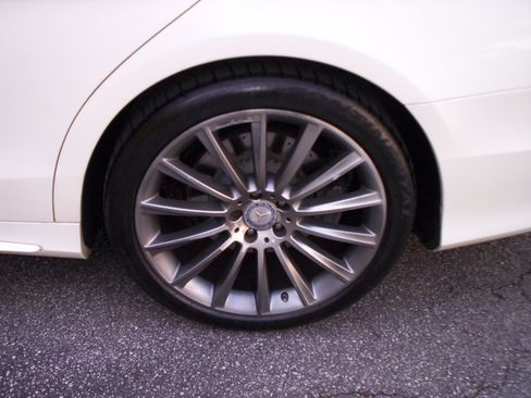 Used 2015 Mercedes-Benz S 550 Sedan image 24