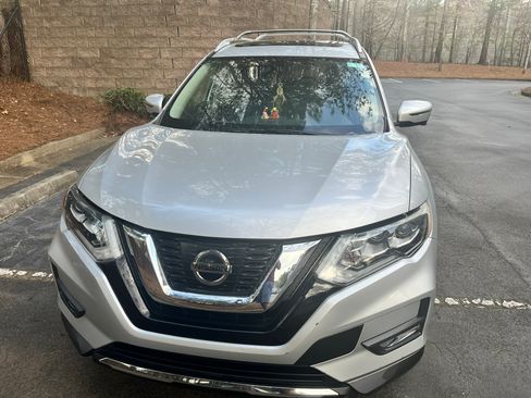 Used 2017 Nissan Rogue SL w/ SL Premium Package image 10