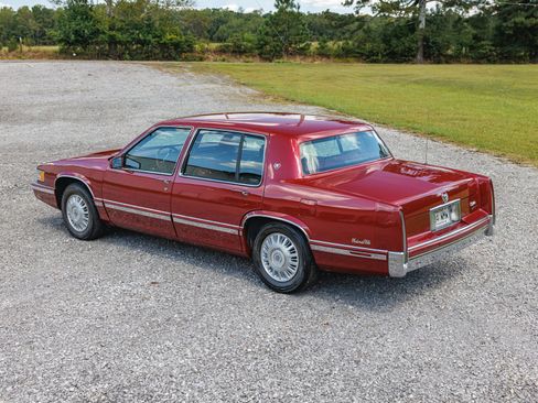 Used 1993 Cadillac De Ville Sedan image 14