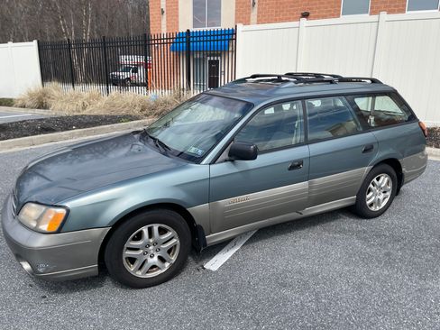 Used 2002 Subaru Outback Wagon image 1