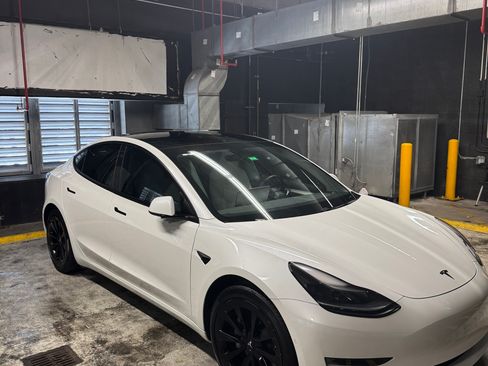 Used 2021 Tesla Model 3 Long Range image 4