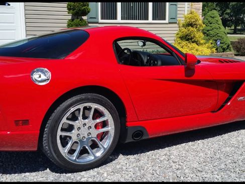 Used 2006 Dodge Viper SRT-10 image 4