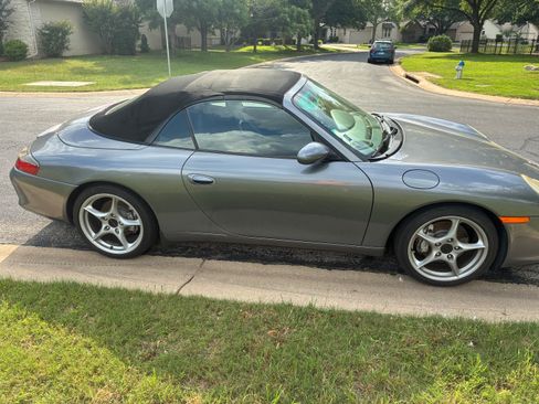 Used 2003 Porsche 911 Carrera 4 AWD/4WD image 4