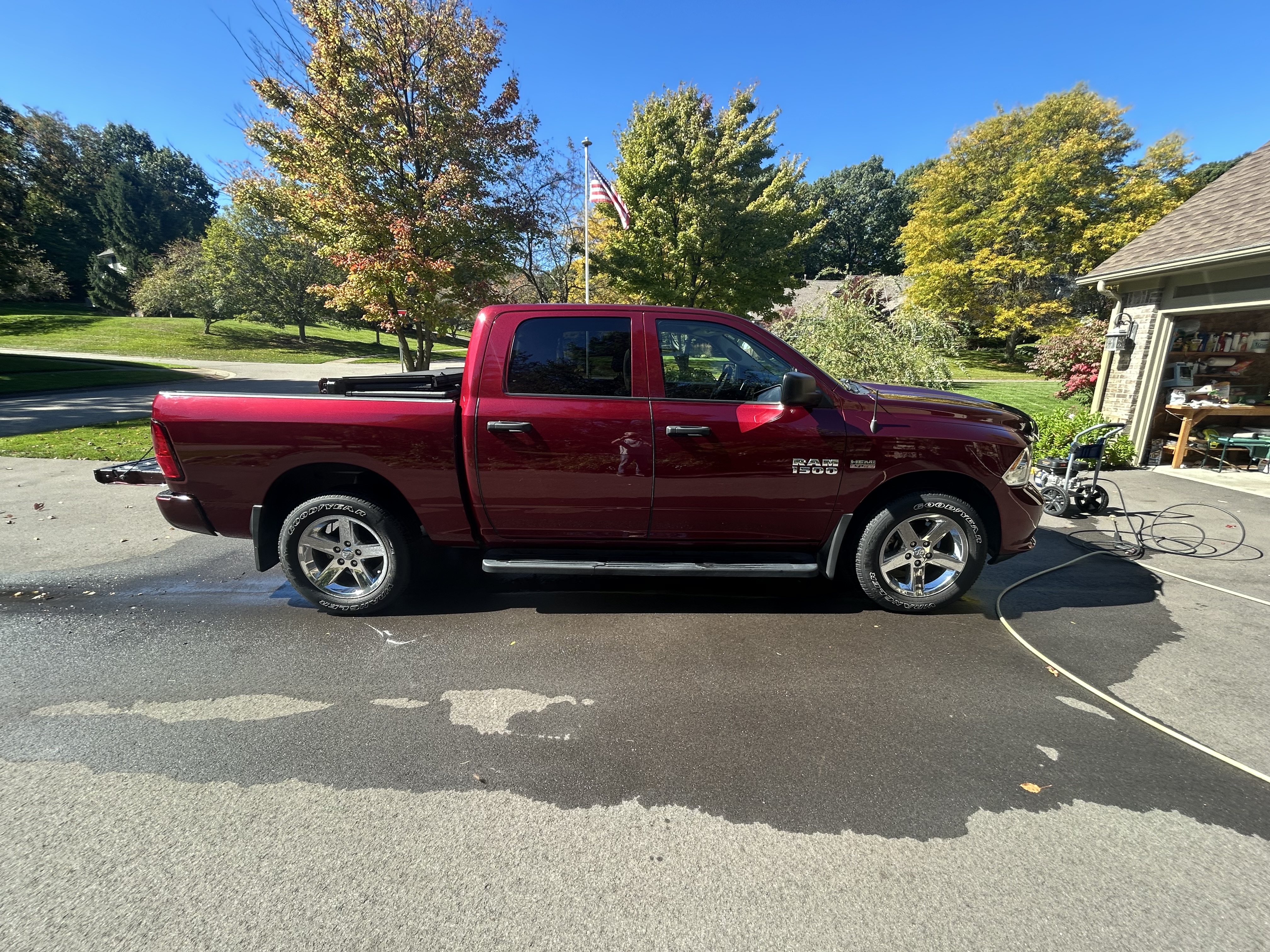 Used 2018 RAM 1500 Express w/ Express Value Package AWD/4WD image 6