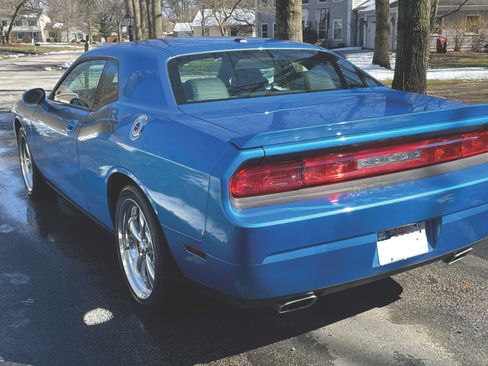 Used 2009 Dodge Challenger R/T image 6