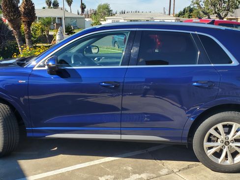 Used 2022 Audi Q3 2.0T Premium w/ Convenience Package image 5