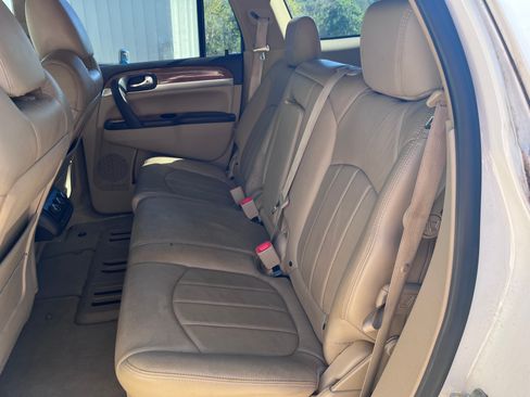 Used 2008 Buick Enclave CXL w/ Driver Confidence Package image 27