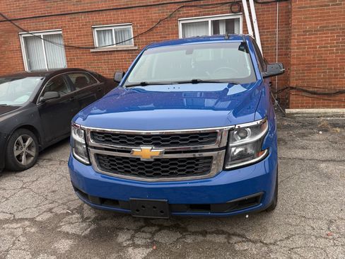Used 2018 Chevrolet Tahoe 4WD w/ Remote Keyless Entry Package image 2