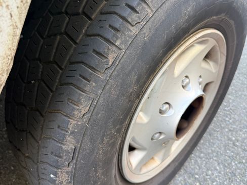 Used 2013 Ford E-250 and Econoline 250 w/ Commercial Cargo Van Pkg image 9