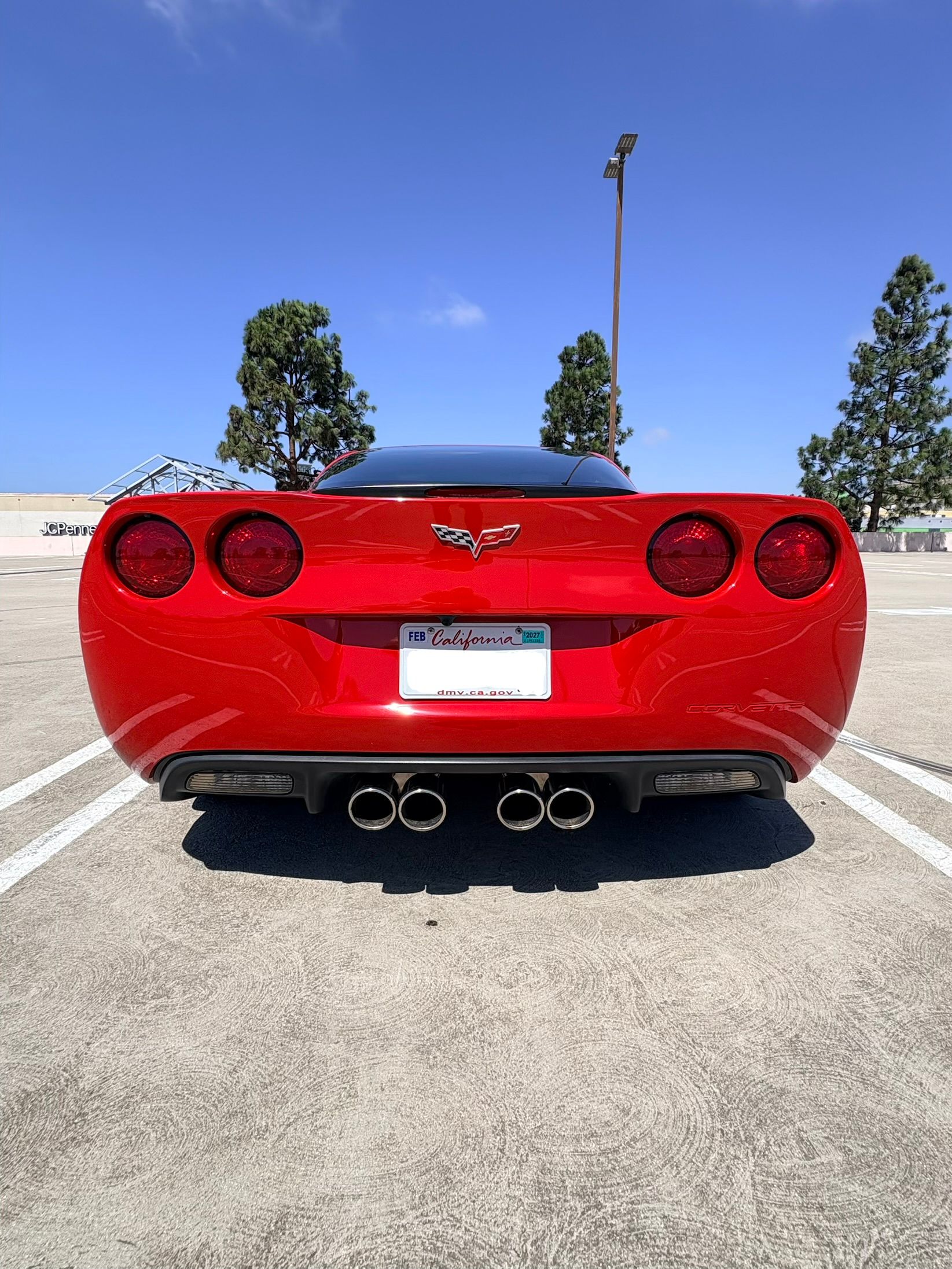 Used 2007 Chevrolet Corvette Coupe w/ Preferred Equipment Group RWD image 4