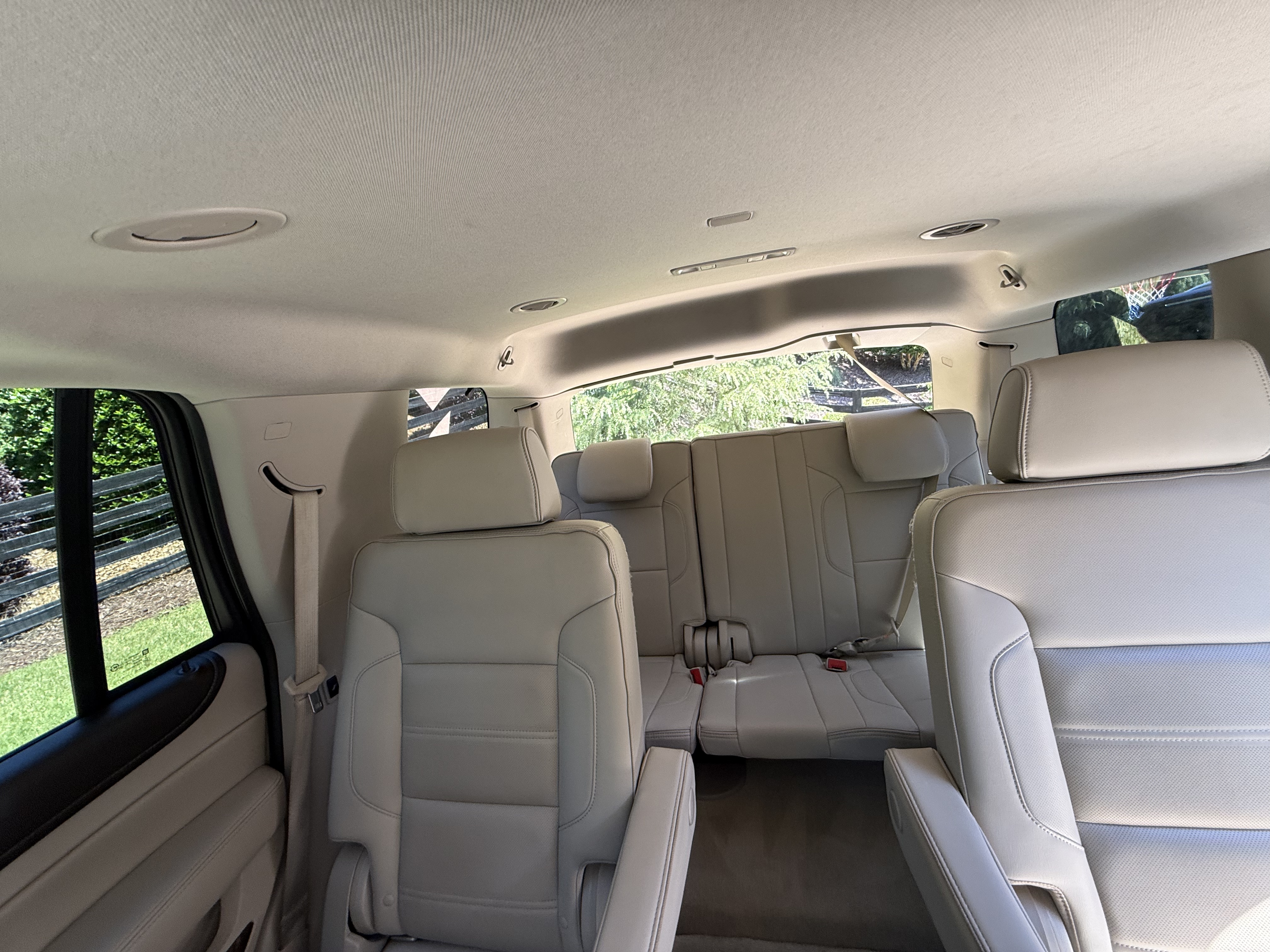 Used 2015 GMC Yukon Denali w/ Premium Package AWD/4WD image 25