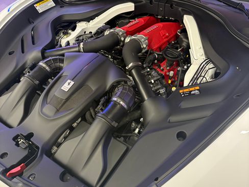 Used 2022 Ferrari Roma Coupe 2D image 15