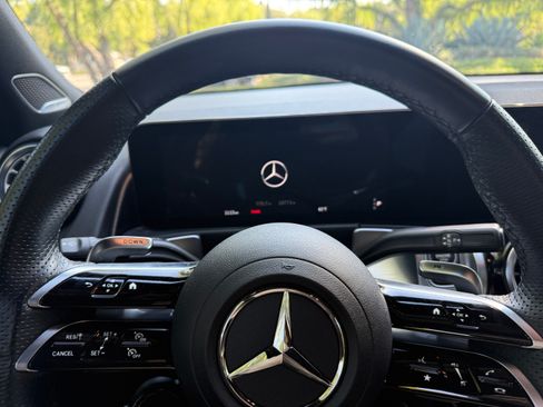 Used 2025 Mercedes-Benz GLB 35 AMG 4MATIC image 10