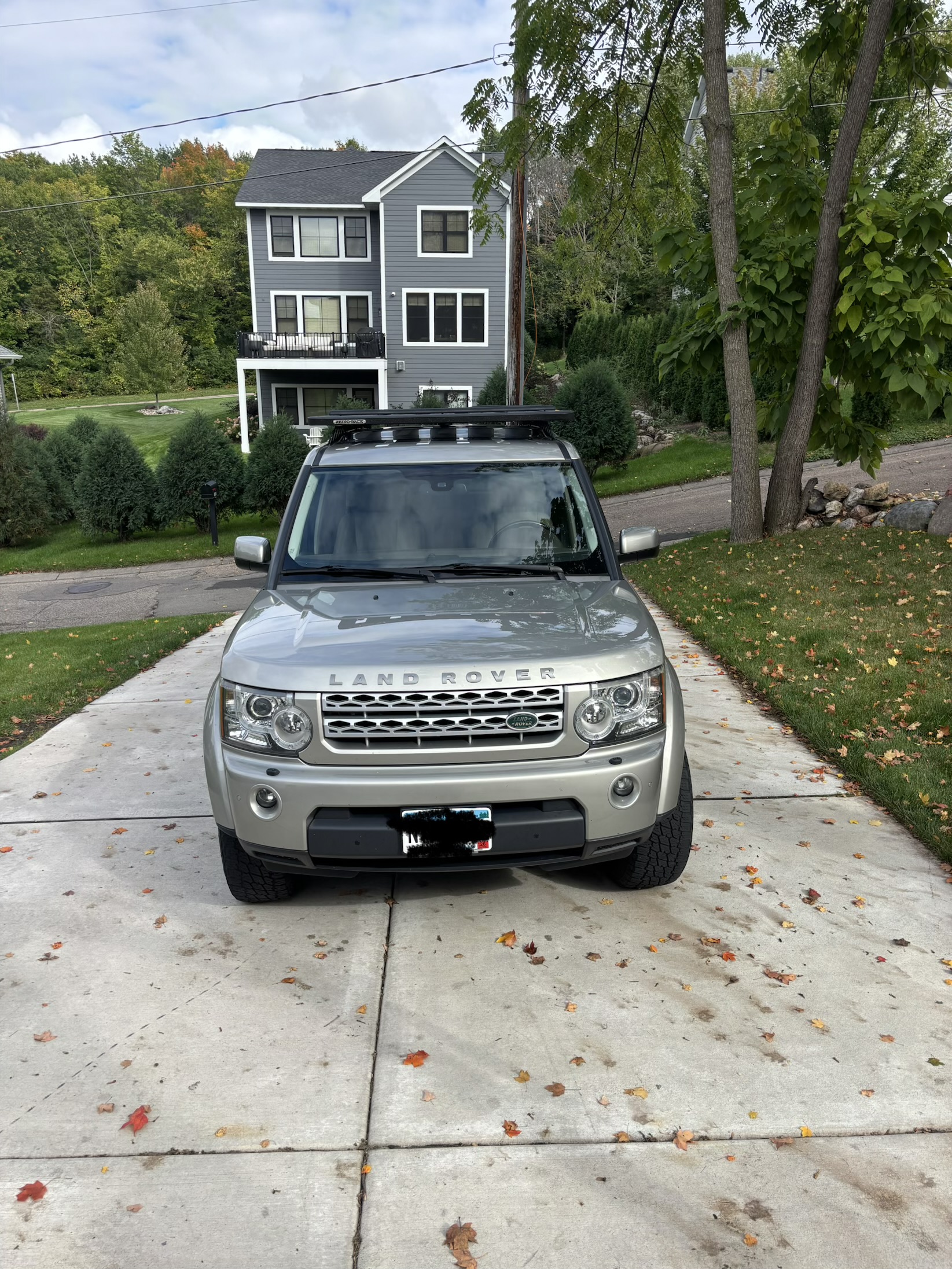 Used 2012 Land Rover LR4 HSE LUX AWD/4WD image 2
