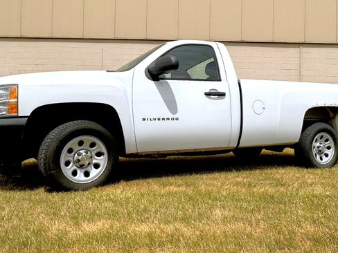 Used 2012 Chevrolet Silverado 1500 W/T image 10