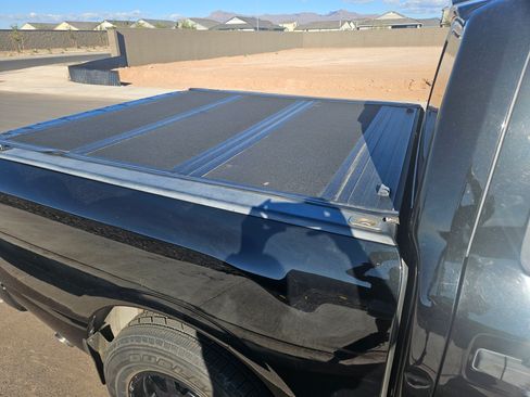 Used 2018 Nissan Titan S w/ S Utility Package image 5