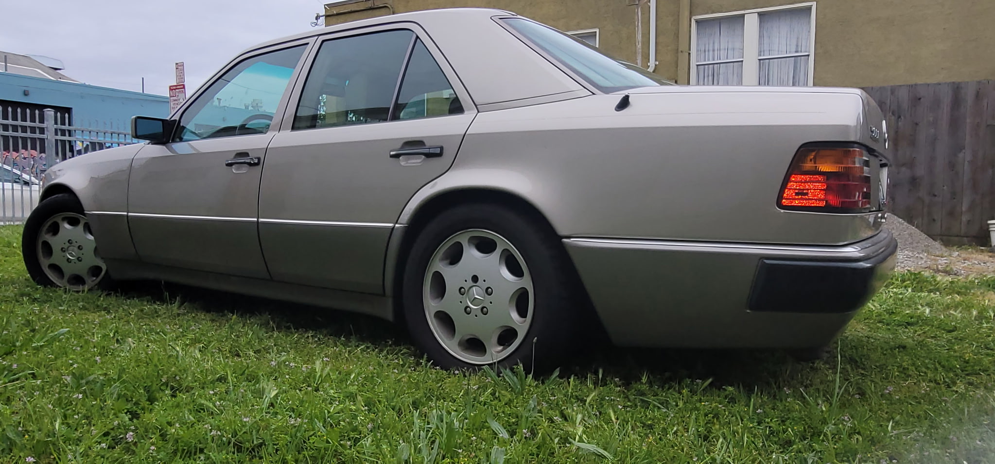 Used 1993 Mercedes-Benz 500 E image 4