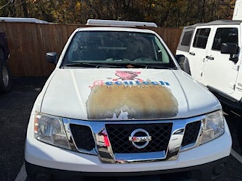 Used 2014 Nissan Frontier S image 2