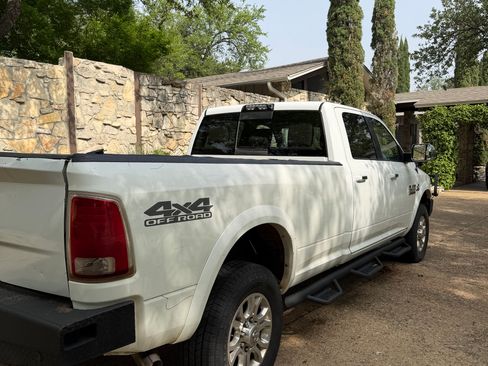 Used 2018 RAM 2500 Laramie w/ Off Road Package AWD/4WD image 4