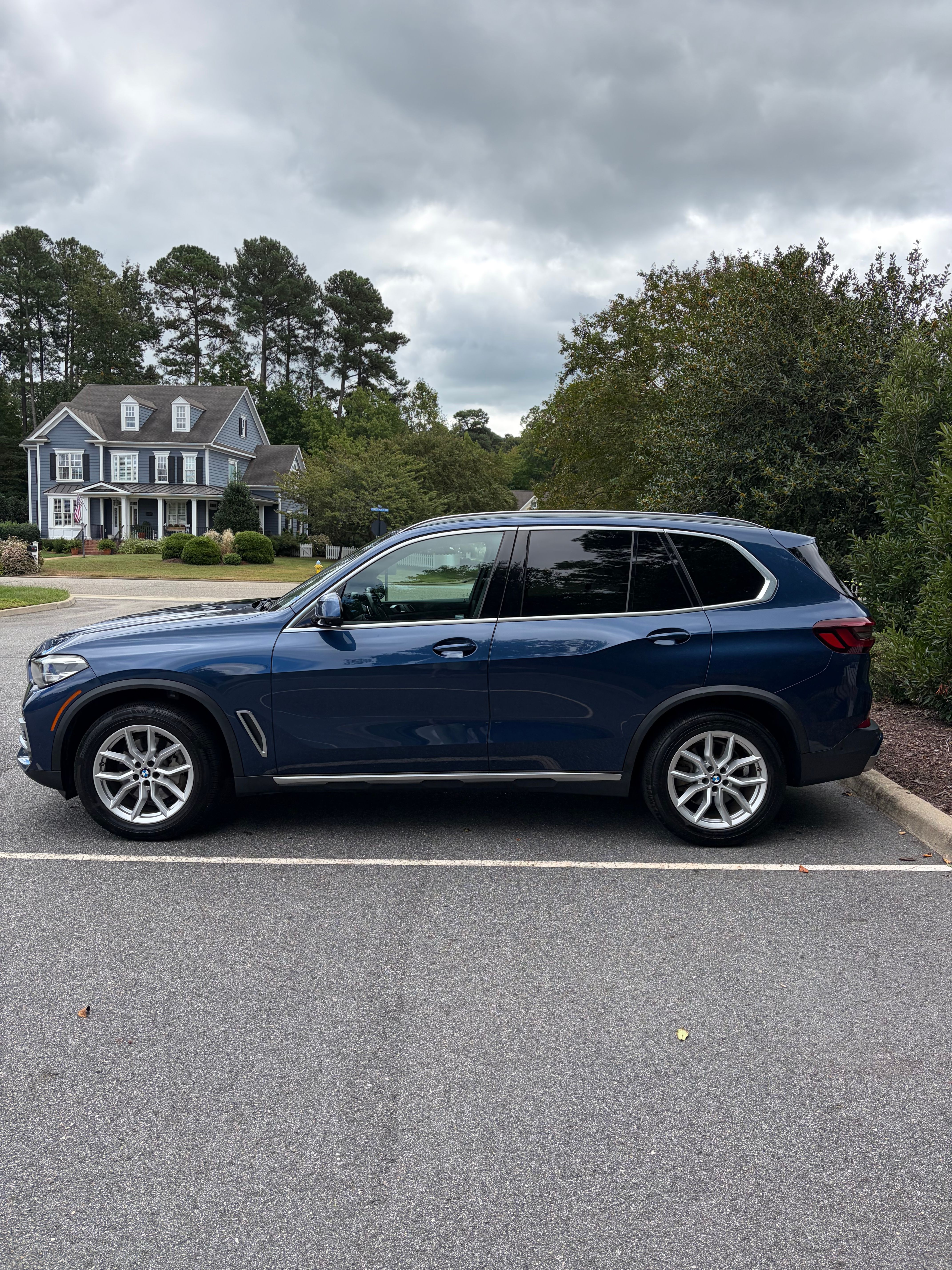 Used 2020 BMW X5 xDrive40i w/ Convenience Package AWD/4WD image 4