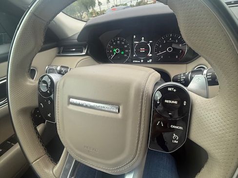 Used 2019 Land Rover Range Rover Velar S image 18