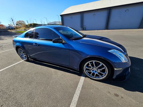 Used 2005 INFINITI G35 Coupe w/ (P01) Premium Pkg image 1