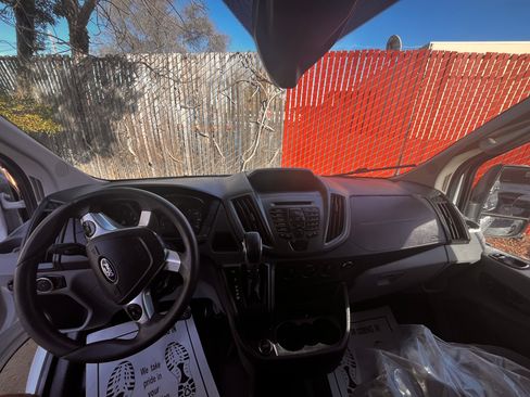 Used 2019 Ford Transit 250 148 High Roof image 5