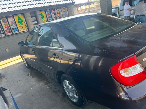 Used 2002 Toyota Camry SE FWD image 5