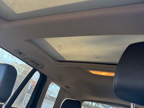 Used 2010 Mercedes-Benz GLK 350 4MATIC image 8