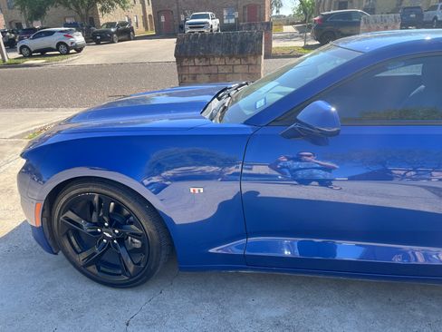 Used 2019 Chevrolet Camaro LT w/ RS Package image 8