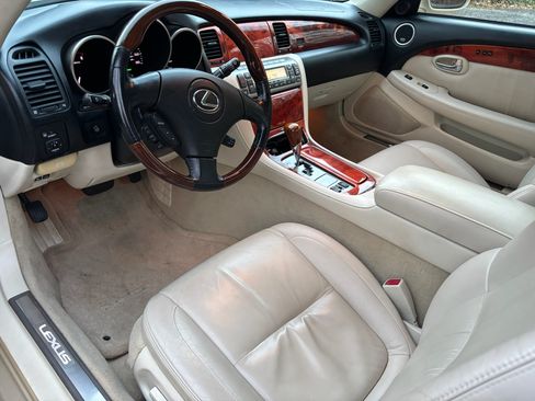 Used 2007 Lexus SC 430 Convertible image 13