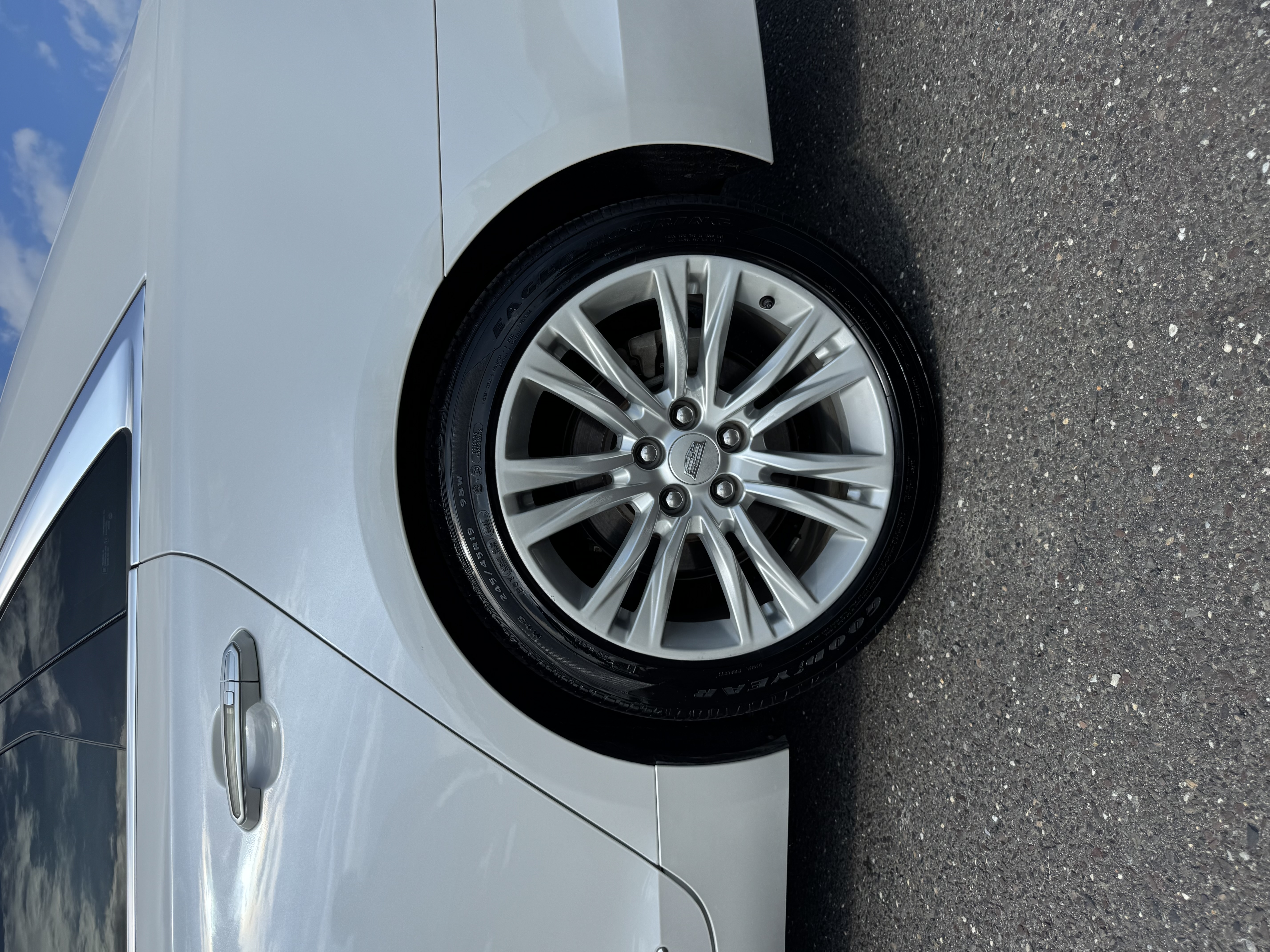 Used 2018 Cadillac XTS Luxury w/ Driver Awareness Package FWD image 14