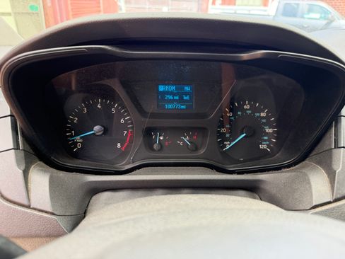 Used 2015 Ford Transit 250 130 Medium Roof RWD image 5
