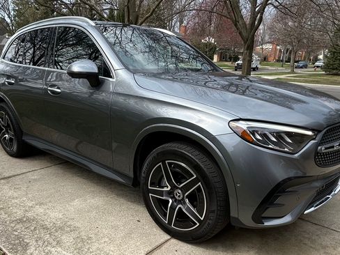 Used 2023 Mercedes-Benz GLC 300 4MATIC image 10