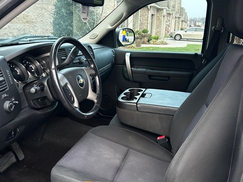 Used 2012 Chevrolet Silverado 2500 LT w/ Interior Plus Package image 2