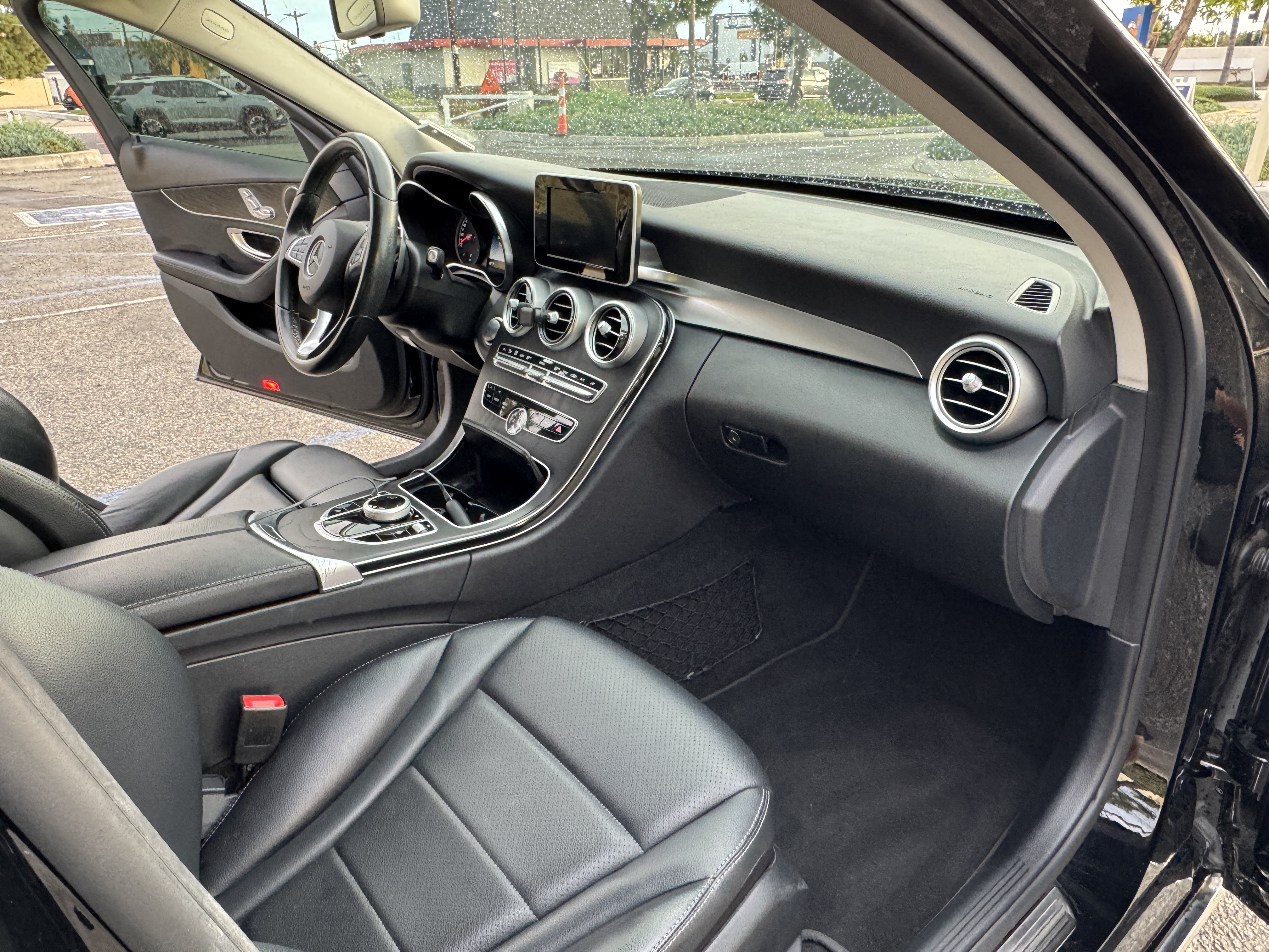 Used 2017 Mercedes-Benz C 300 Sedan image 13