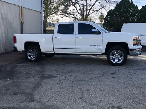 Used 2017 Chevrolet Silverado 1500 LTZ w/ Sport Package image 2