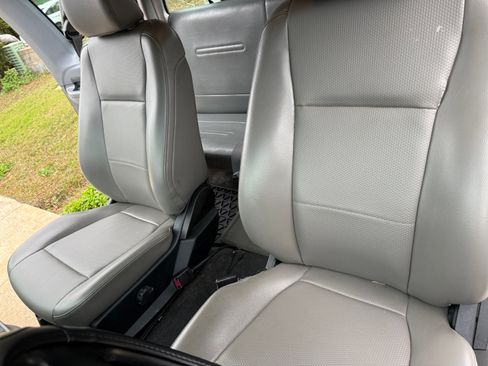 Used 2000 Ford F250 Short Bed image 10