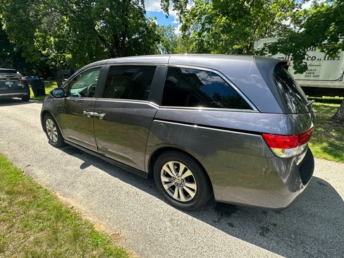 Used 2015 Honda Odyssey EX image 2