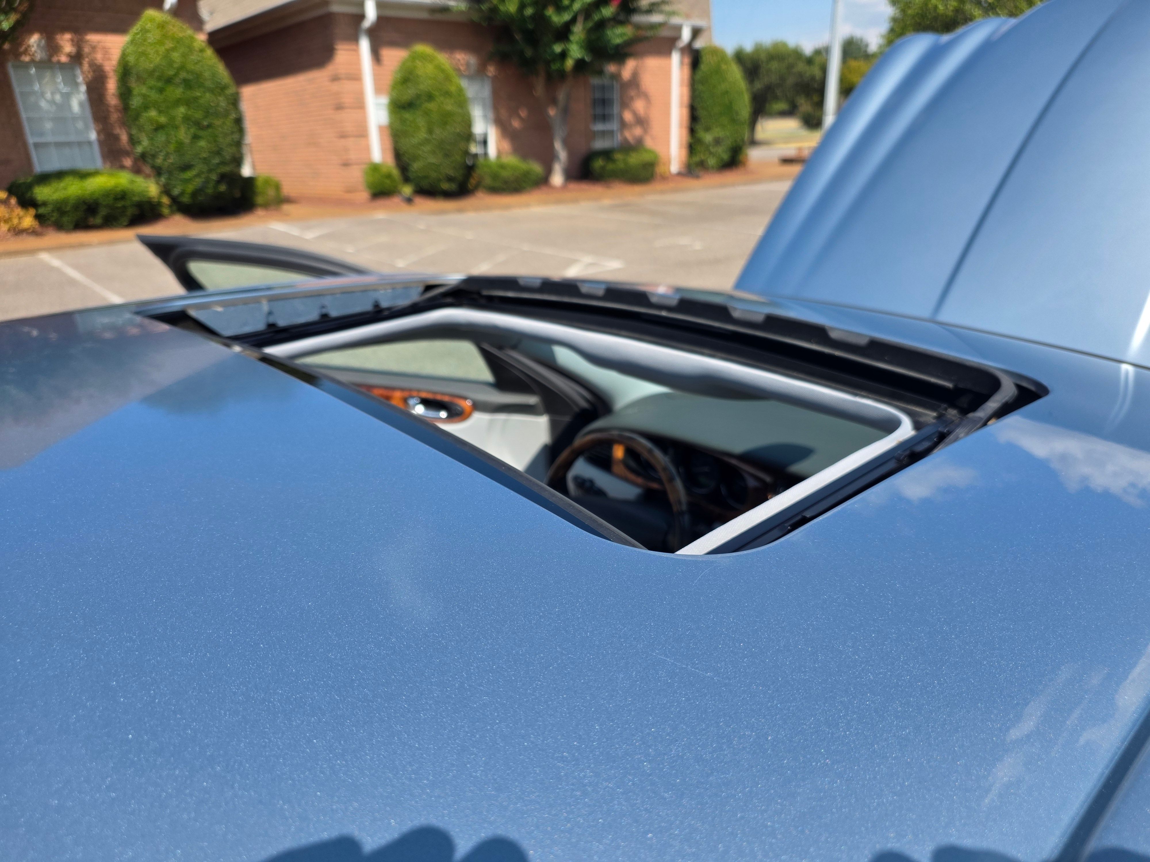 Used 2005 Jaguar XJ8 RWD image 26