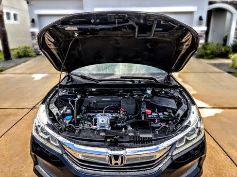 Used 2016 Honda Accord LX image 17