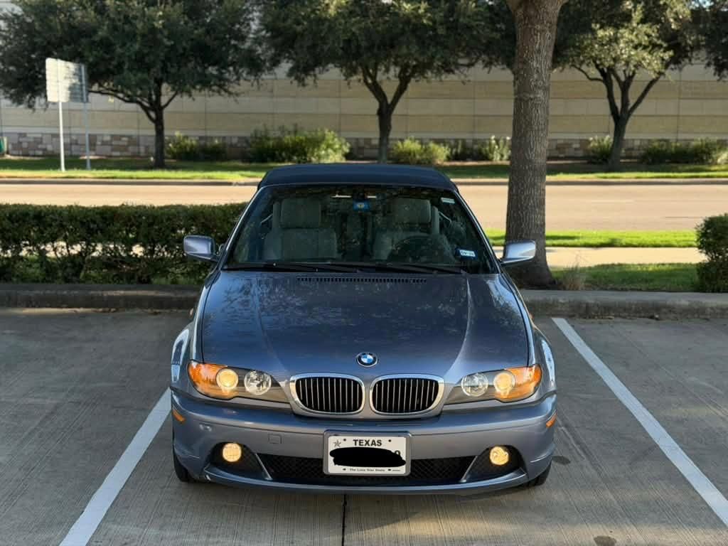 Used 2004 BMW 325Ci Convertible RWD image 2