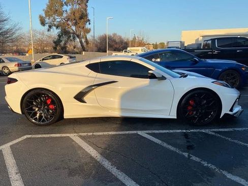 Used 2021 Chevrolet Corvette Stingray Coupe w/ 1LT image 2