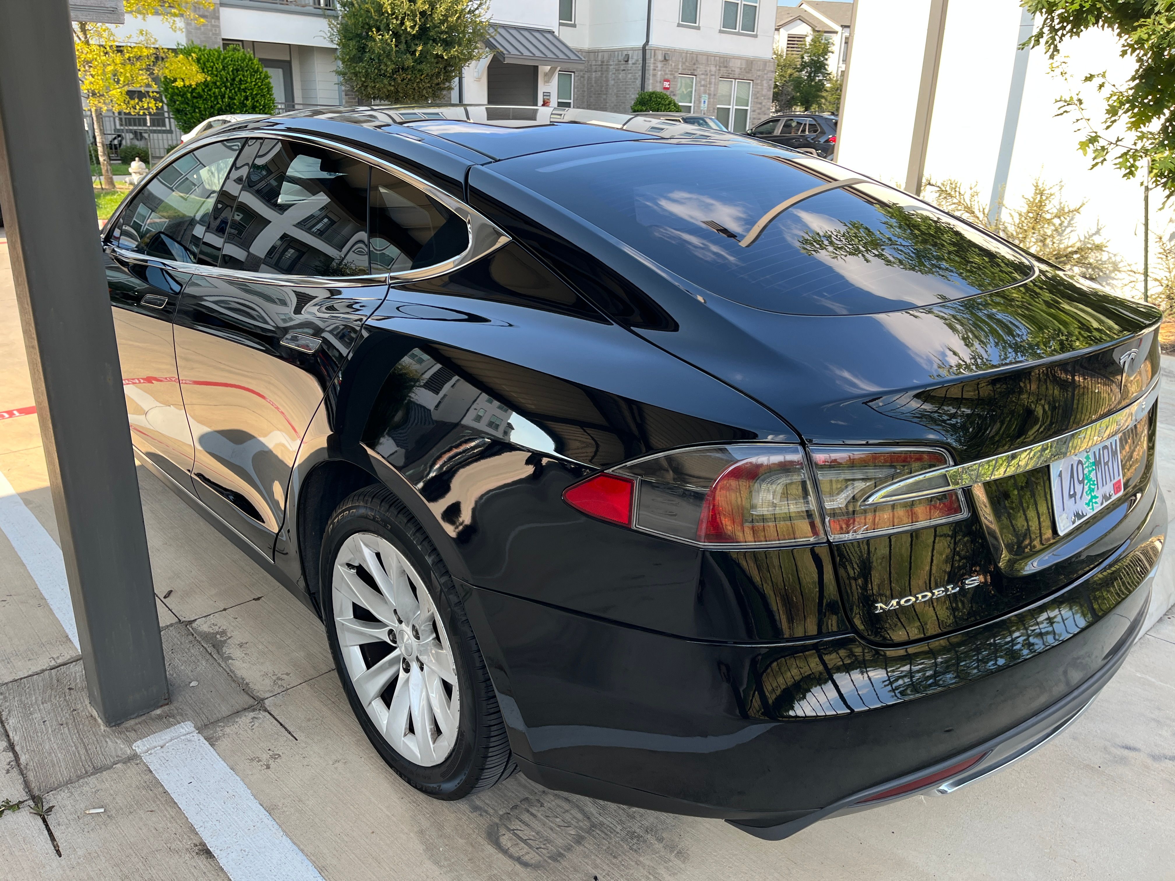 Used 2012 Tesla Model S Signature Performance RWD image 16