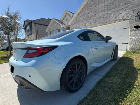 Used 2025 Subaru BRZ Limited image 4